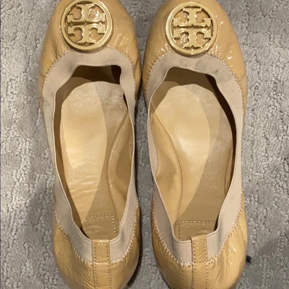 Tory burch beige ballet flats